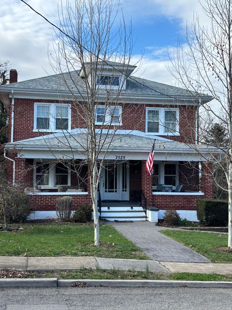 Photo of 2529 Oregon AVE SW, Roanoke, VA 24015 (MLS # 925626)