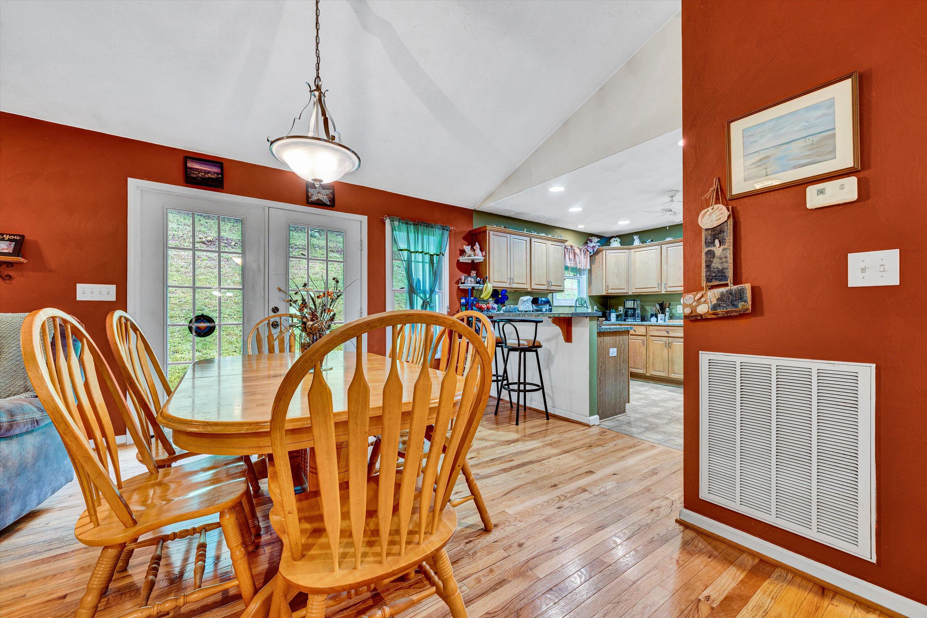 7123 Tall Oak Ln, Roanoke, Virginia image 7