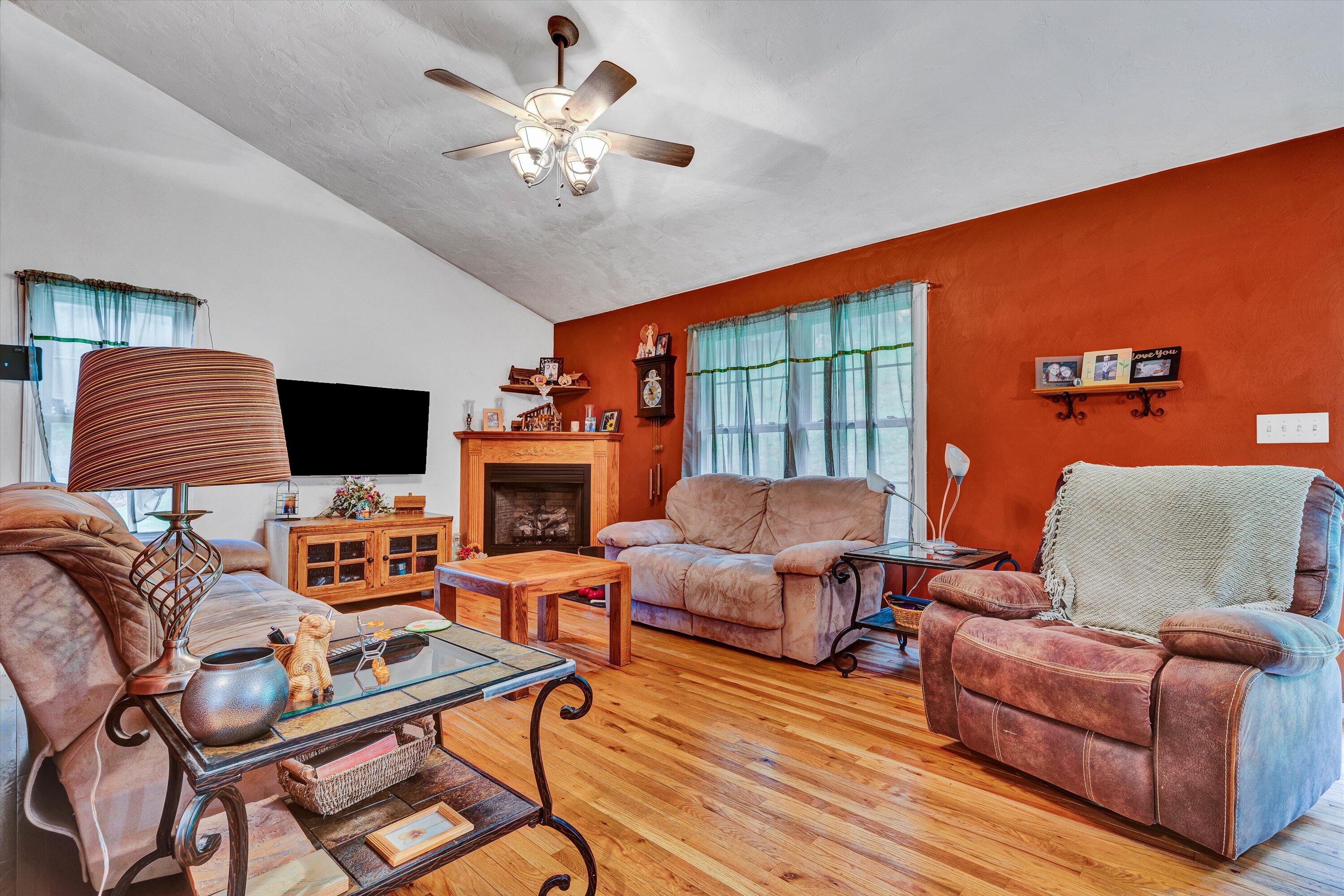 7123 Tall Oak Ln, Roanoke, Virginia image 4