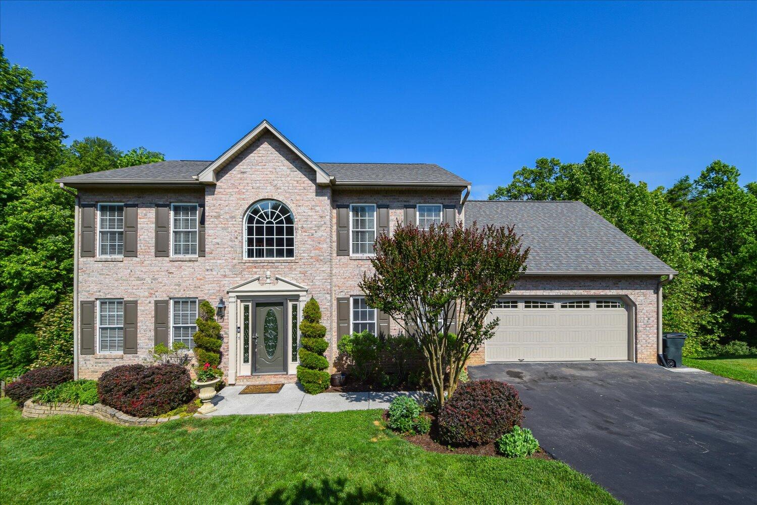 7635 Peebles Ln, Roanoke, Virginia image 1