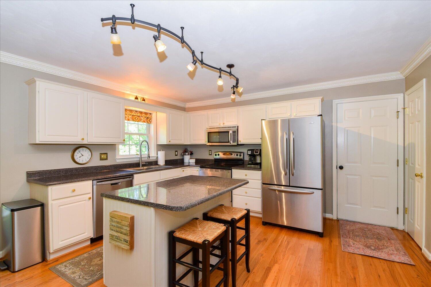 7635 Peebles Ln, Roanoke, Virginia image 11