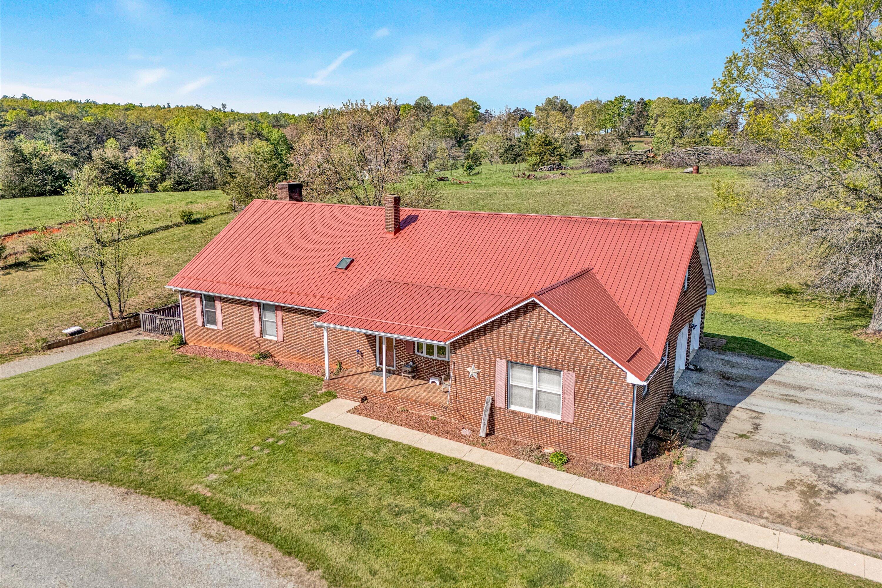 2195 Bonbrook Mill Rd, Wirtz, Virginia image 2