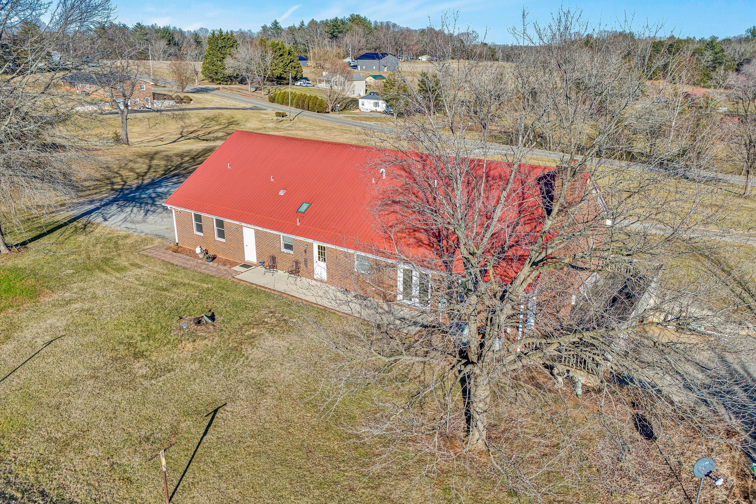 2195 Bonbrook Mill Rd, Wirtz, Virginia image 9
