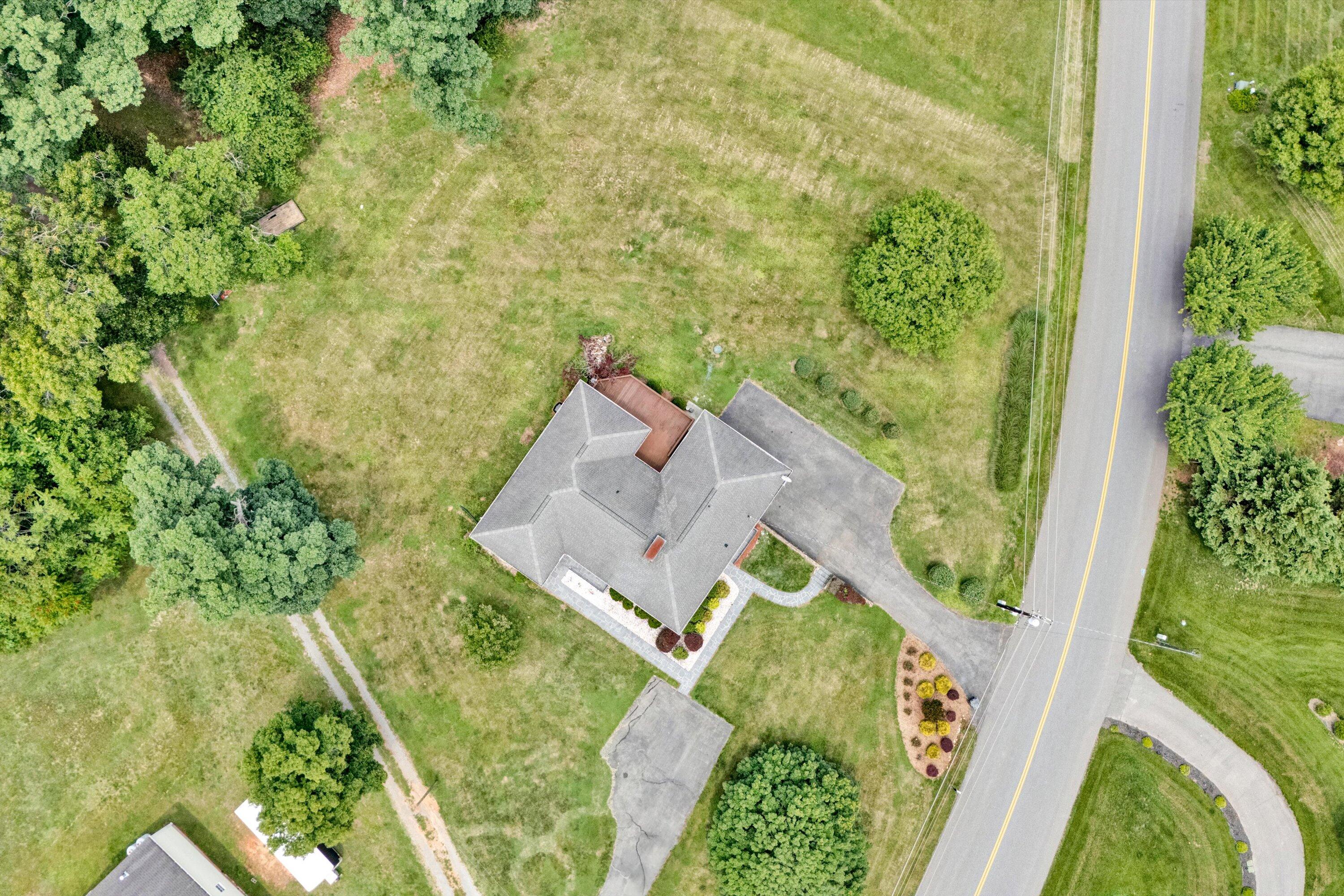 1313 Boone Dr, Bedford, Virginia image 3