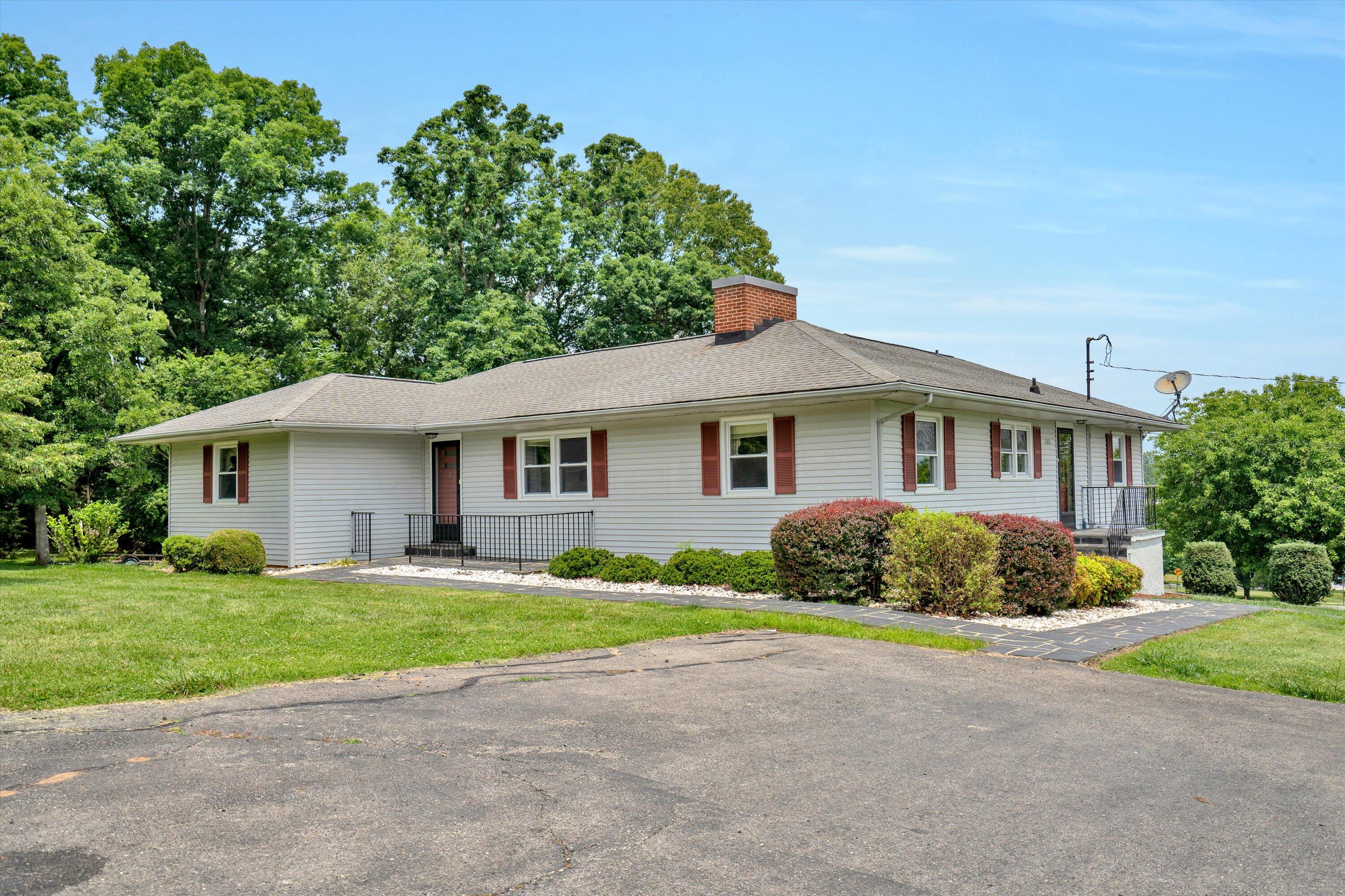 1313 Boone Dr, Bedford, Virginia image 4