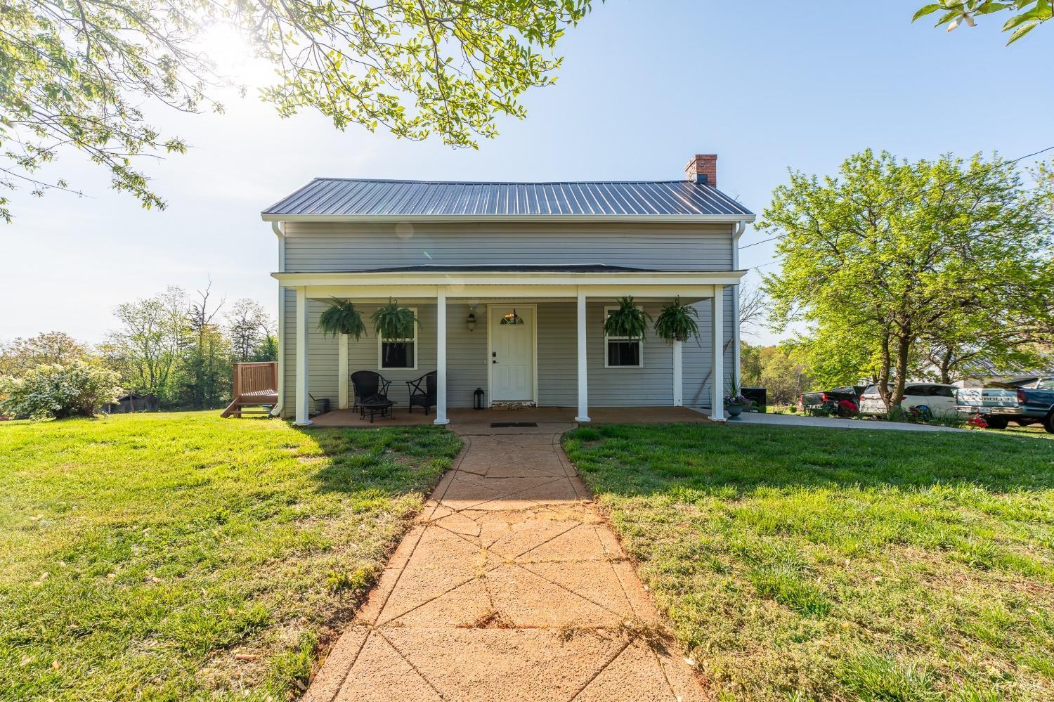 751 South St, Bedford, Virginia image 2