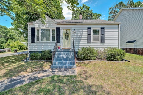Homes For Sale - 3402 Westmoreland Dr<br/> Roanoke, VA 24018