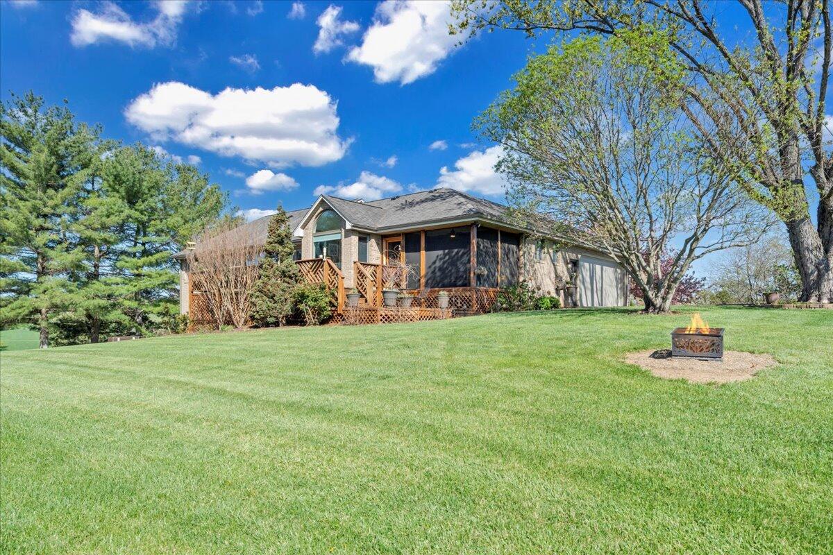 48 Lugar Ln, Fincastle, Virginia image 1