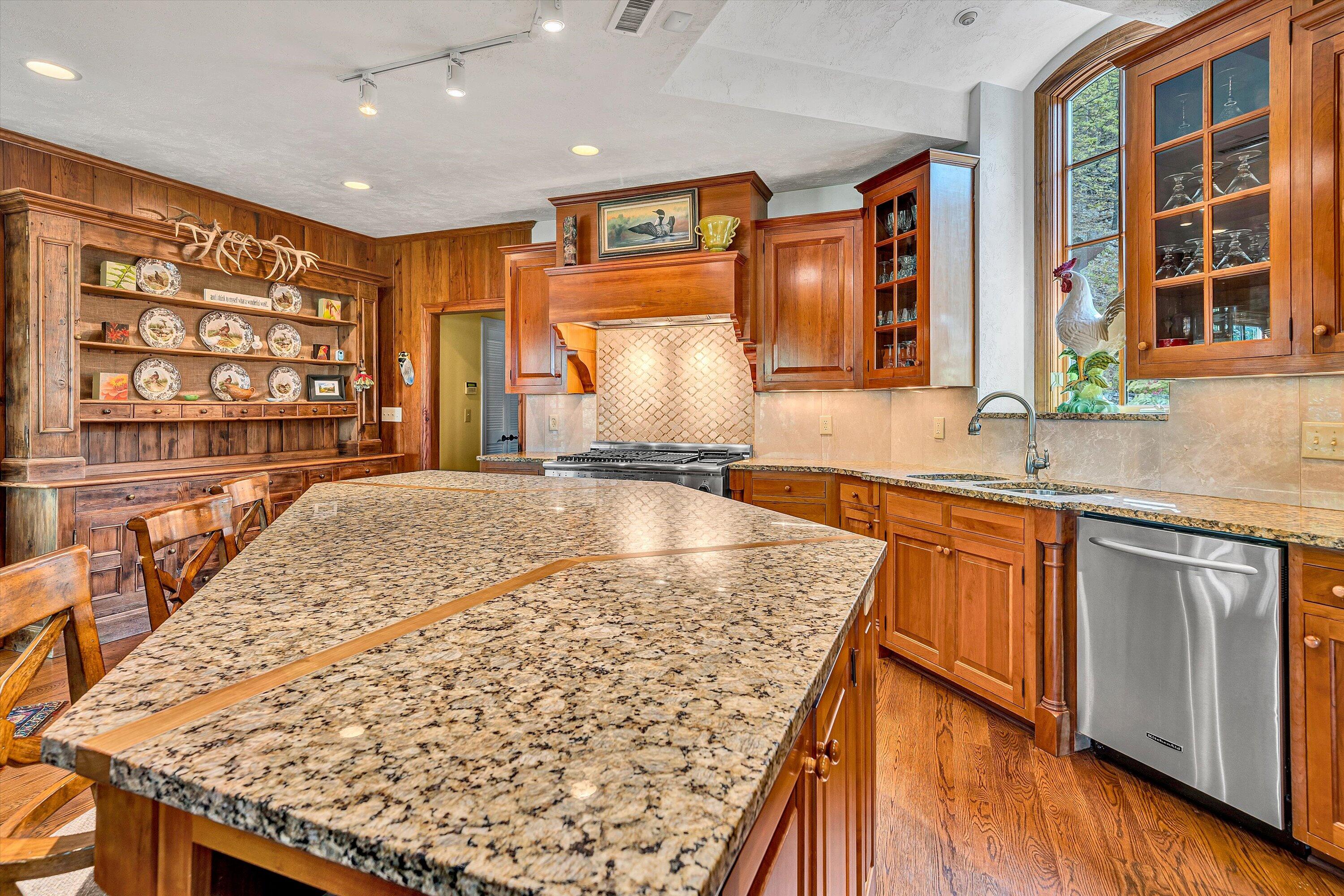 2555 Woodcliff Rd, Roanoke, Virginia image 27