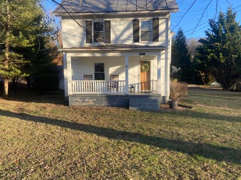 Apartment For Sale - 5164 5140 Lee Hwy Hwy<br/> Troutville, VA 24175