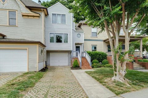 Condo For Sale - 357 Woods Ave #357<br/> Roanoke, VA 24016