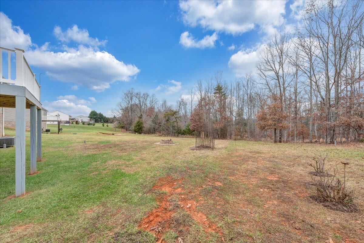 2219 Smith Mountain Lake Pkwy, Huddleston, Virginia image 27