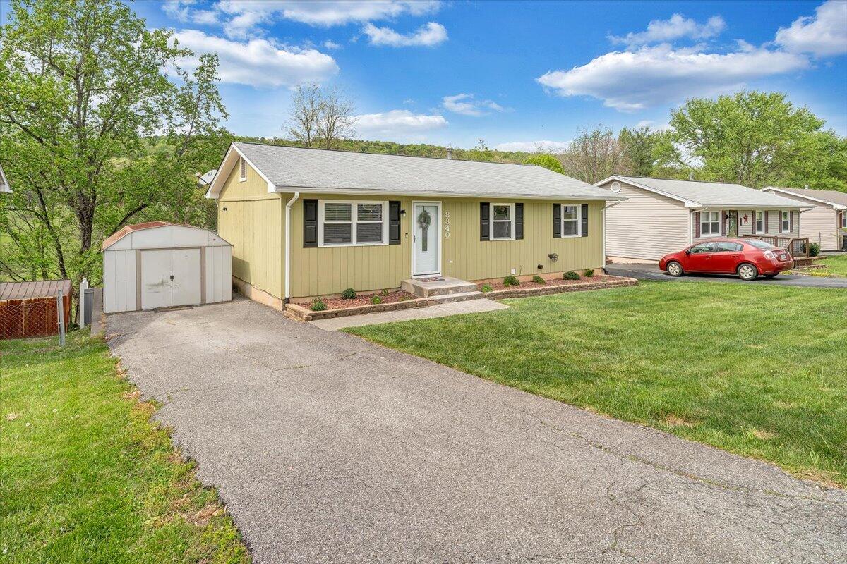8340 Brubaker Dr, Roanoke, Virginia image 6