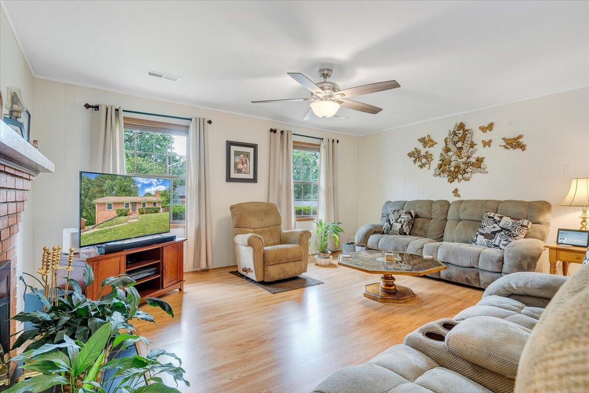 30 Benbrook Cir, Roanoke, Virginia image 7