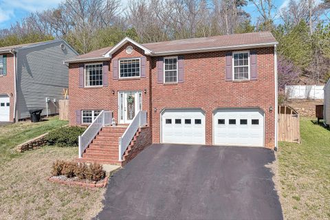 Homes For Sale - 4219 Daugherty Rd<br/> Salem, VA 24153