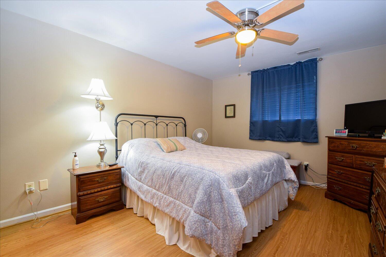 2402 Wood Gate Ln, Salem, Virginia image 11