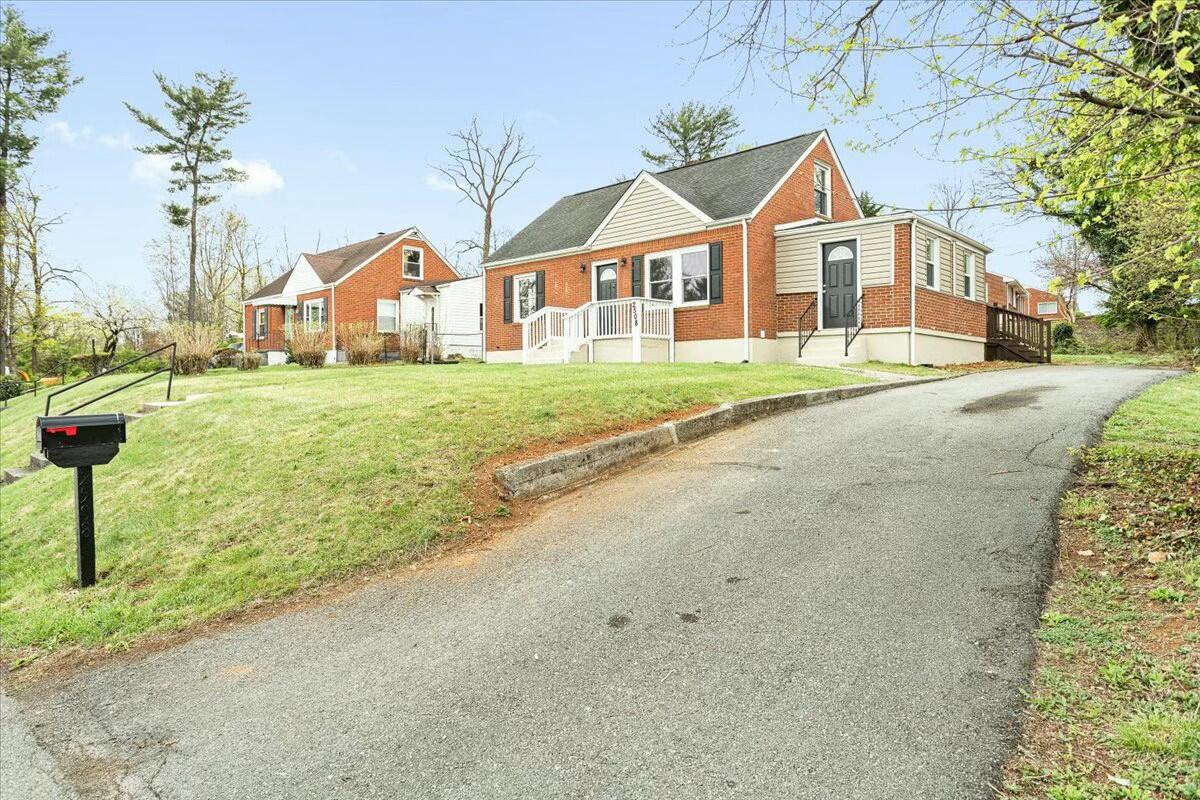 2508 Springhill Dr, Roanoke, Virginia image 24