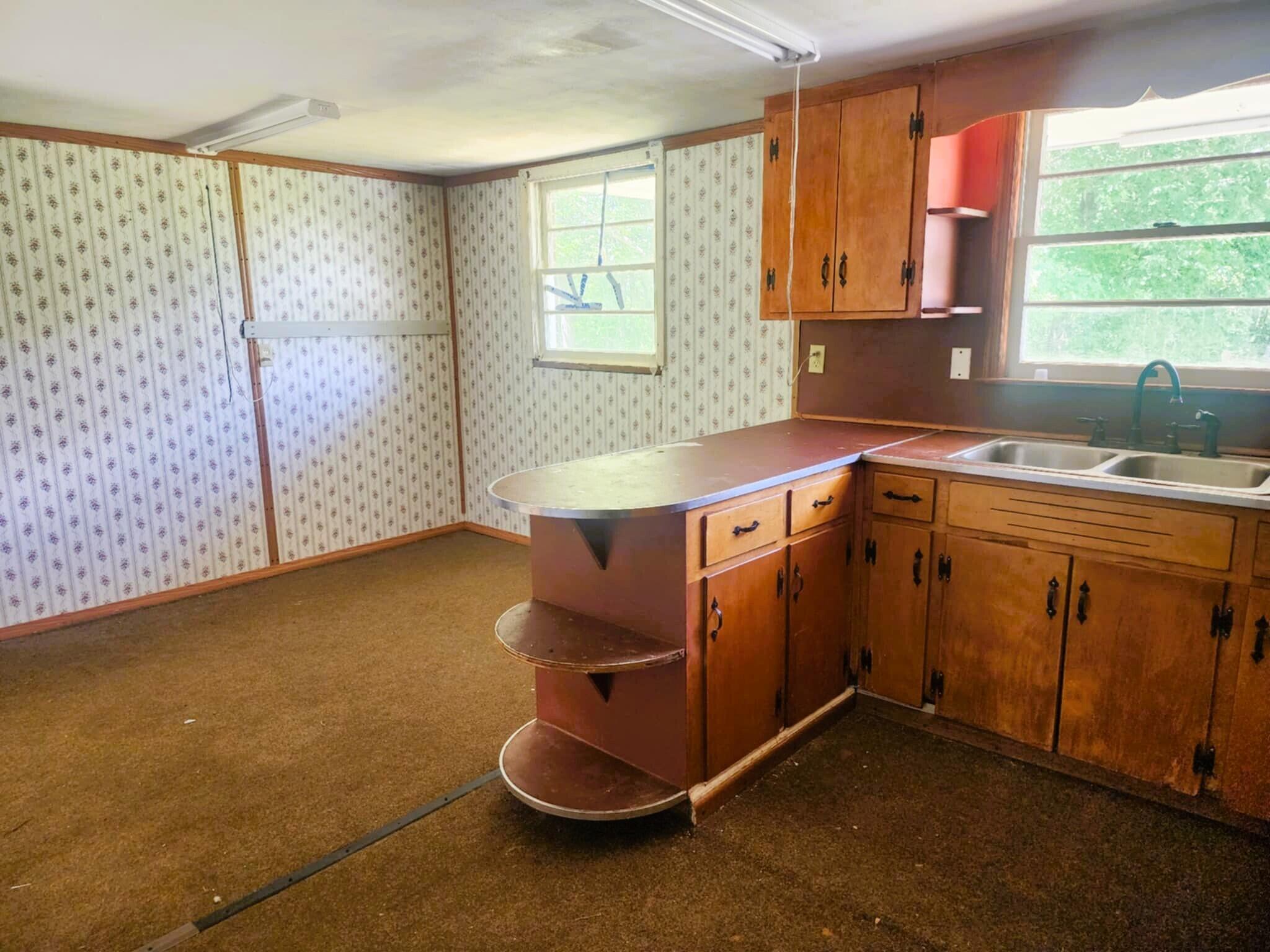 1742 Fruitridge Dr, Penhook, Virginia image 3