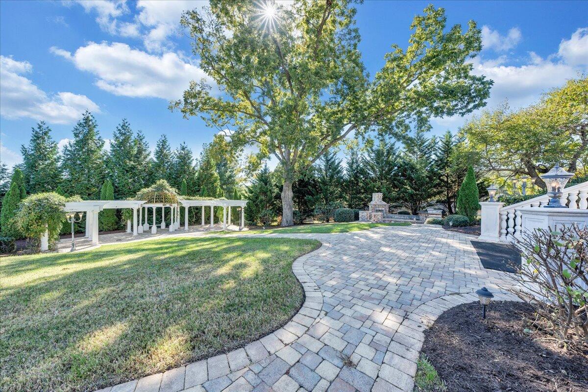 Bedford, Virginia 24523, United States, 5 Bedrooms Bedrooms, ,9 BathroomsBathrooms,Residential,Active,239718