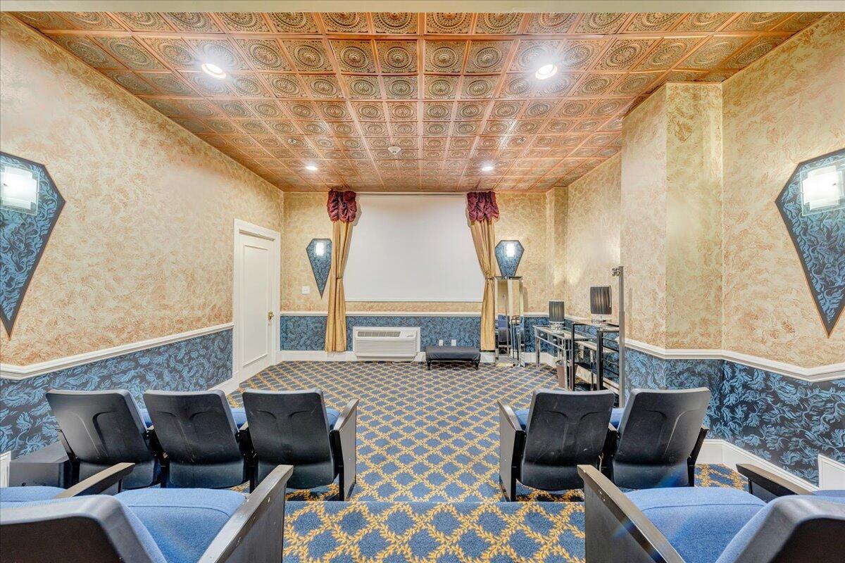 Bedford, Virginia 24523, United States, 5 Bedrooms Bedrooms, ,9 BathroomsBathrooms,Residential,Active,239718