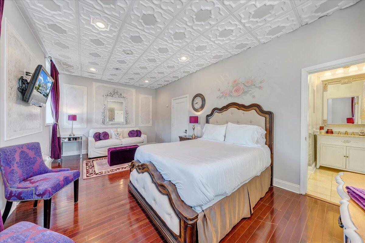 Bedford, Virginia 24523, United States, 5 Bedrooms Bedrooms, ,9 BathroomsBathrooms,Residential,Active,239718