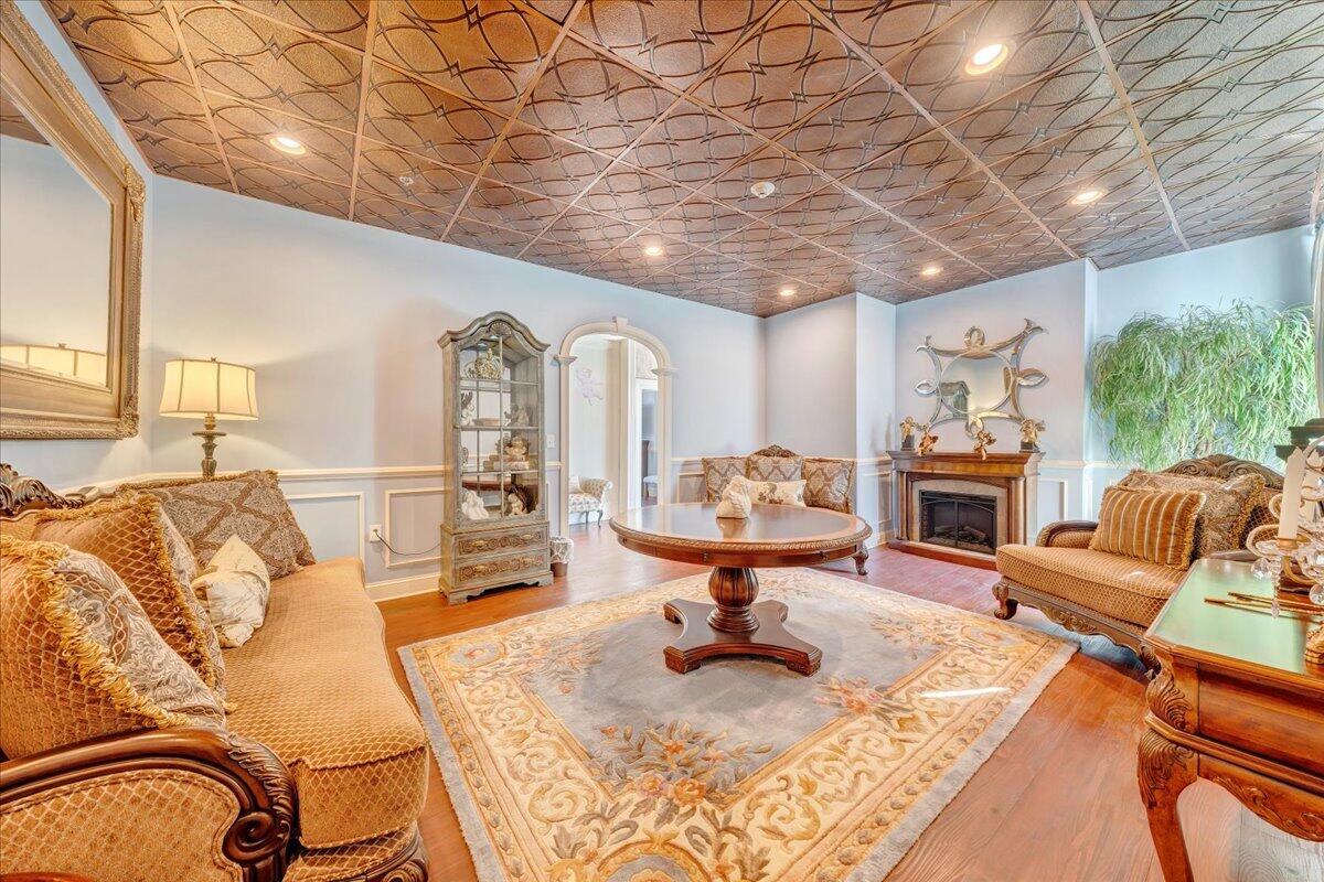 Bedford, Virginia 24523, United States, 5 Bedrooms Bedrooms, ,9 BathroomsBathrooms,Residential,Active,239718