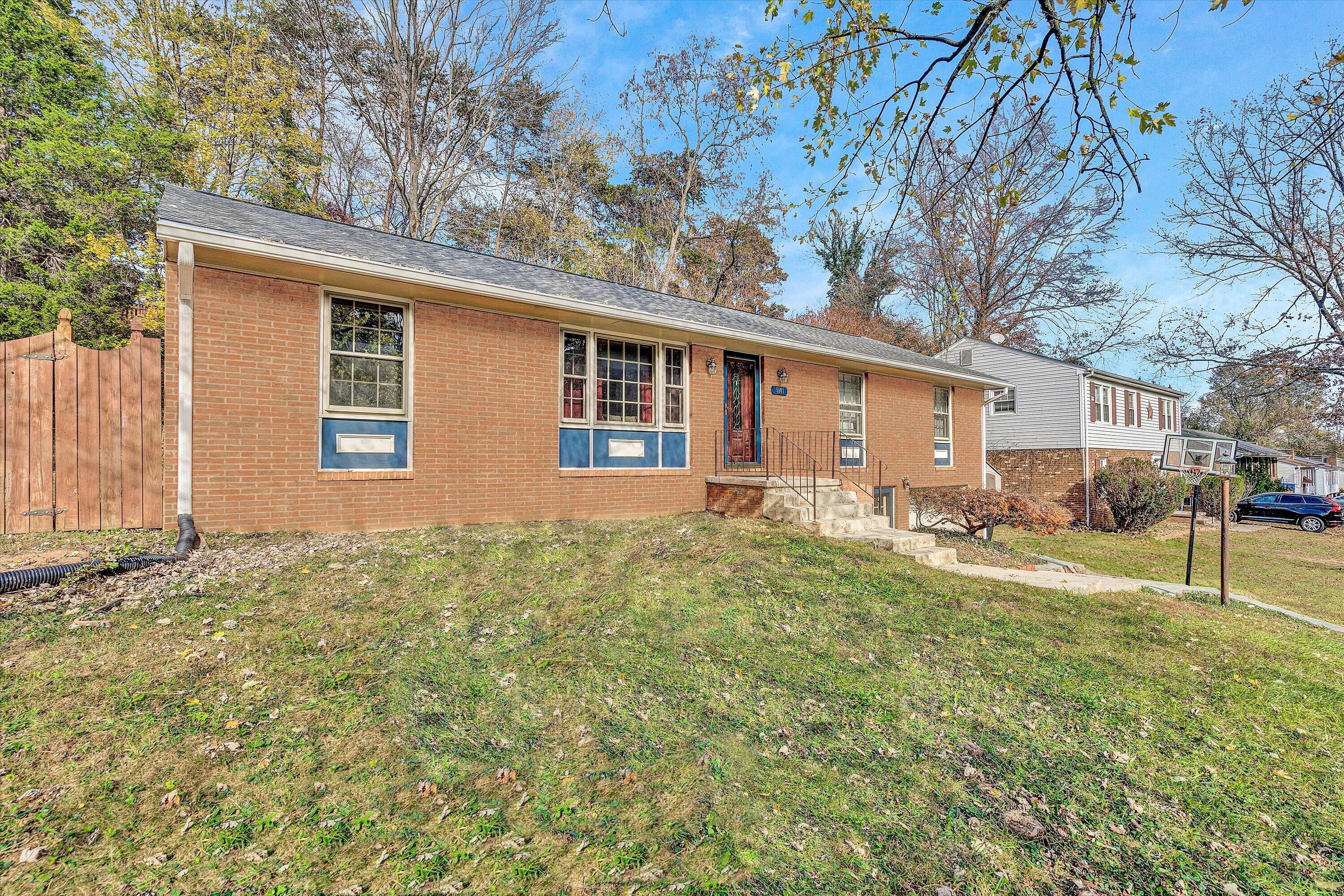 5541 Cynthia Dr, Roanoke, Virginia image 2