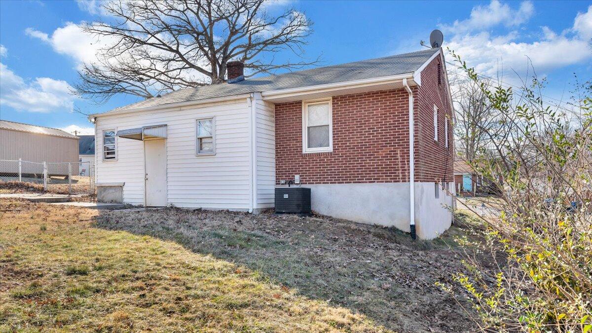 303 Deaner Dr, Roanoke, Virginia image 23