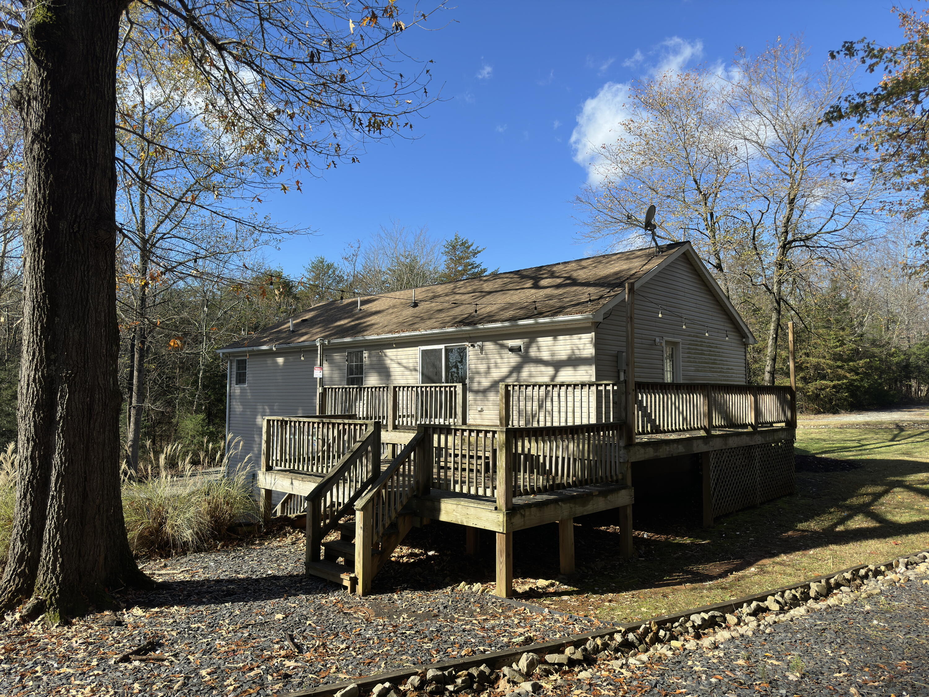 213 Heritage Ln, Hardy, Virginia image 11