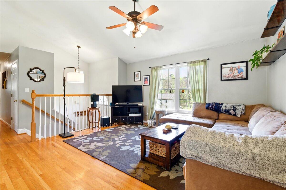 1027 Alison Ln, Vinton, Virginia image 6
