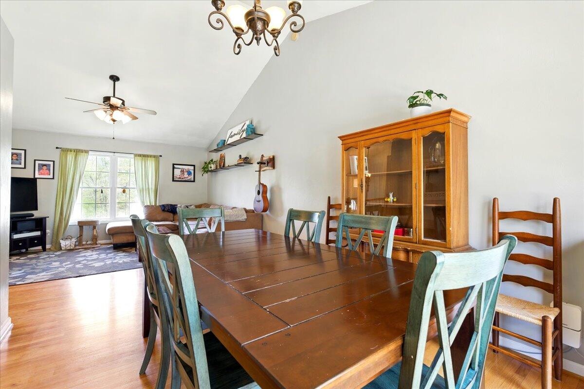 1027 Alison Ln, Vinton, Virginia image 12