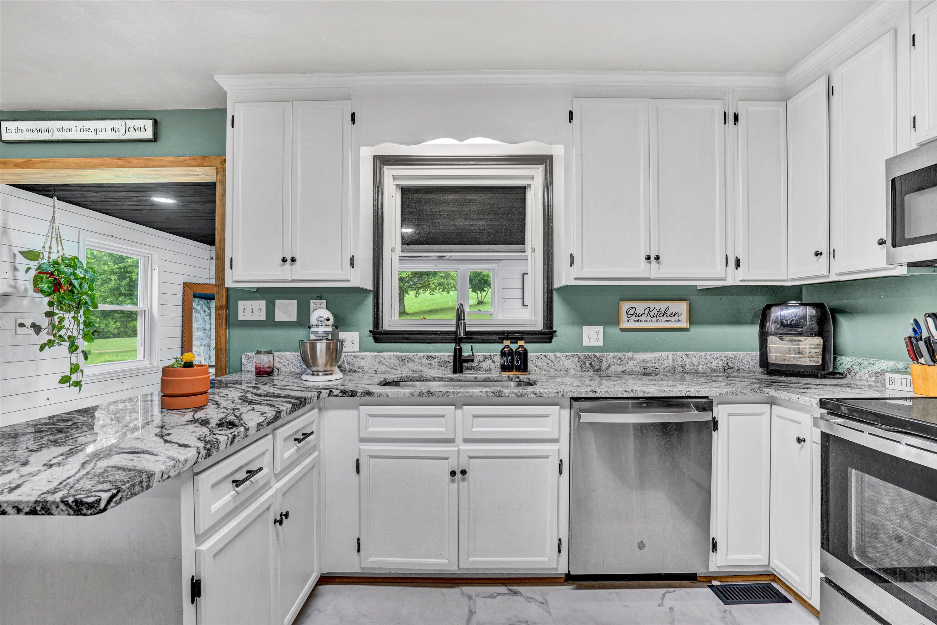 4 Arch Mill Rd, Buchanan, Virginia image 14