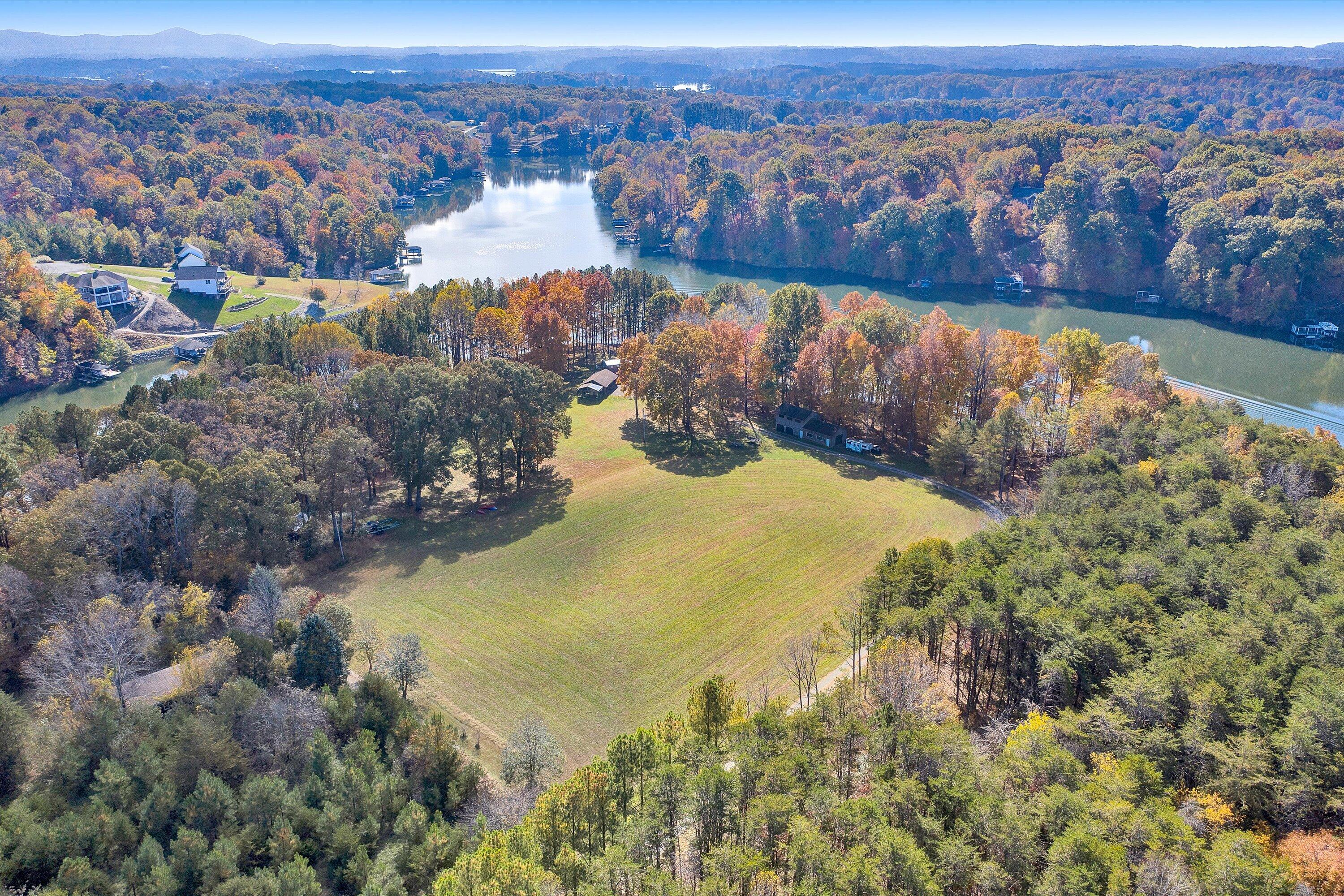 Moneta, Virginia 24121, United States, 4 Bedrooms Bedrooms, ,3 BathroomsBathrooms,Residential,Active,3324