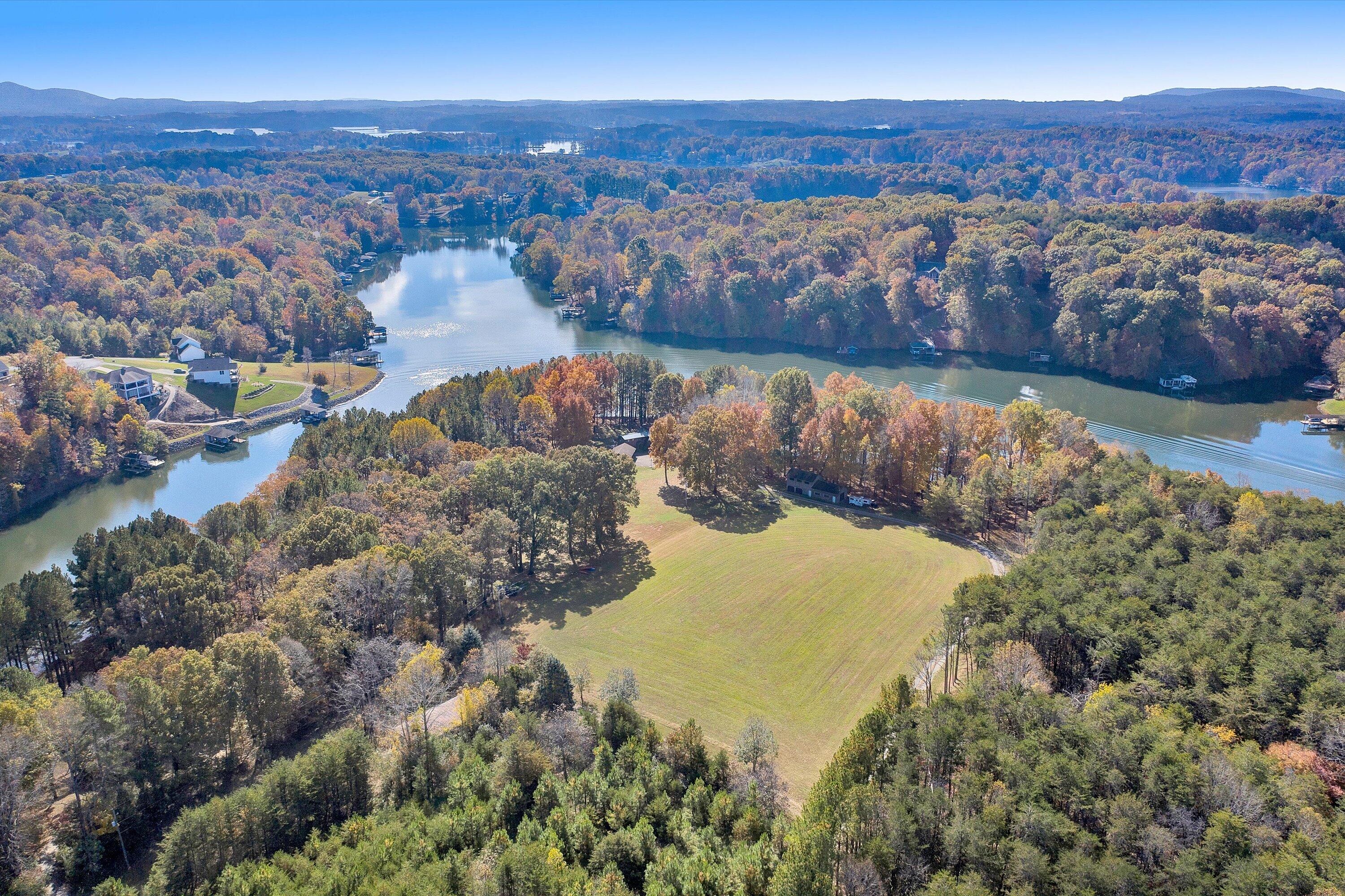 Moneta, Virginia 24121, United States, 4 Bedrooms Bedrooms, ,3 BathroomsBathrooms,Residential,Active,3324