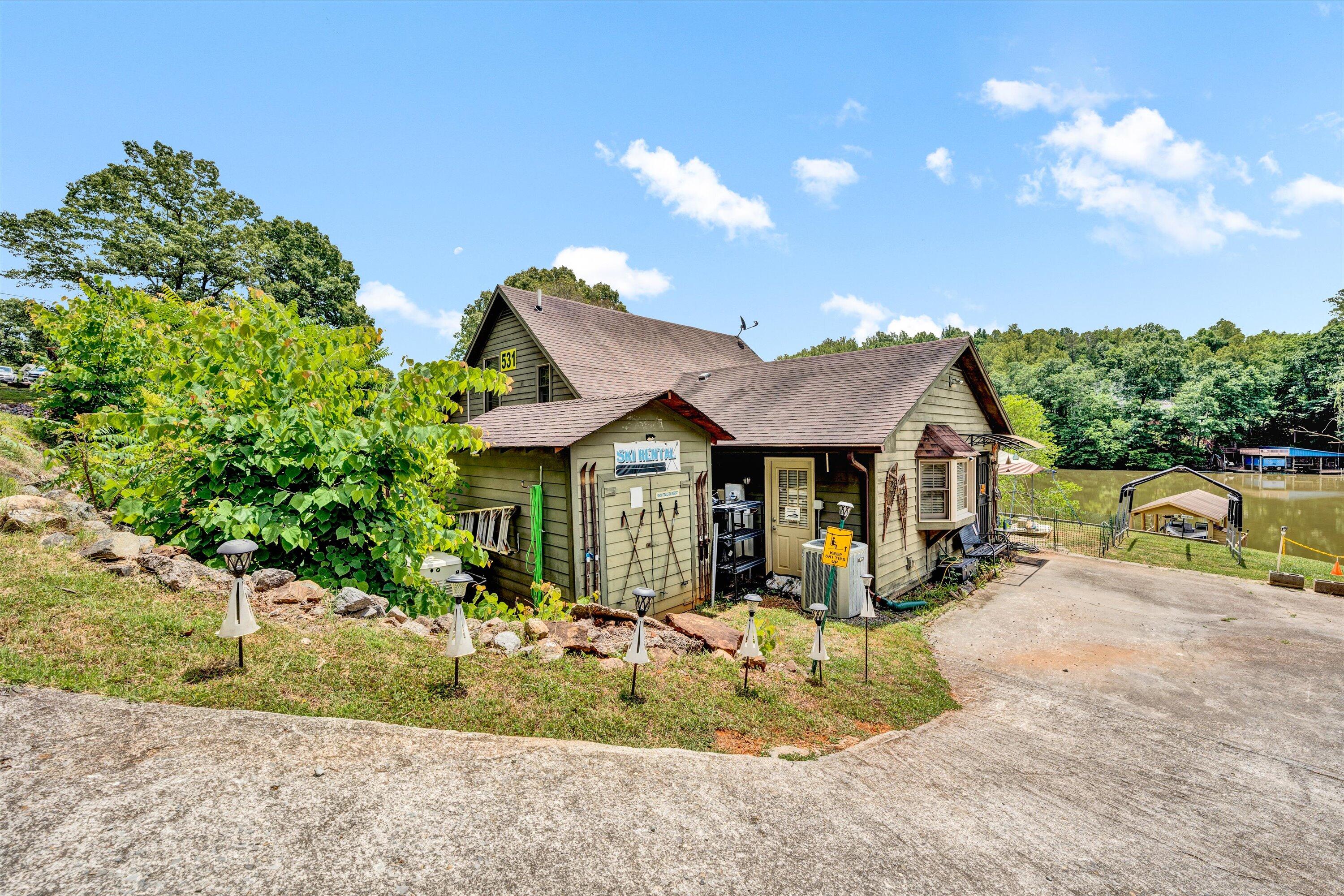 531 Brookwood Rd, Wirtz, Virginia image 4