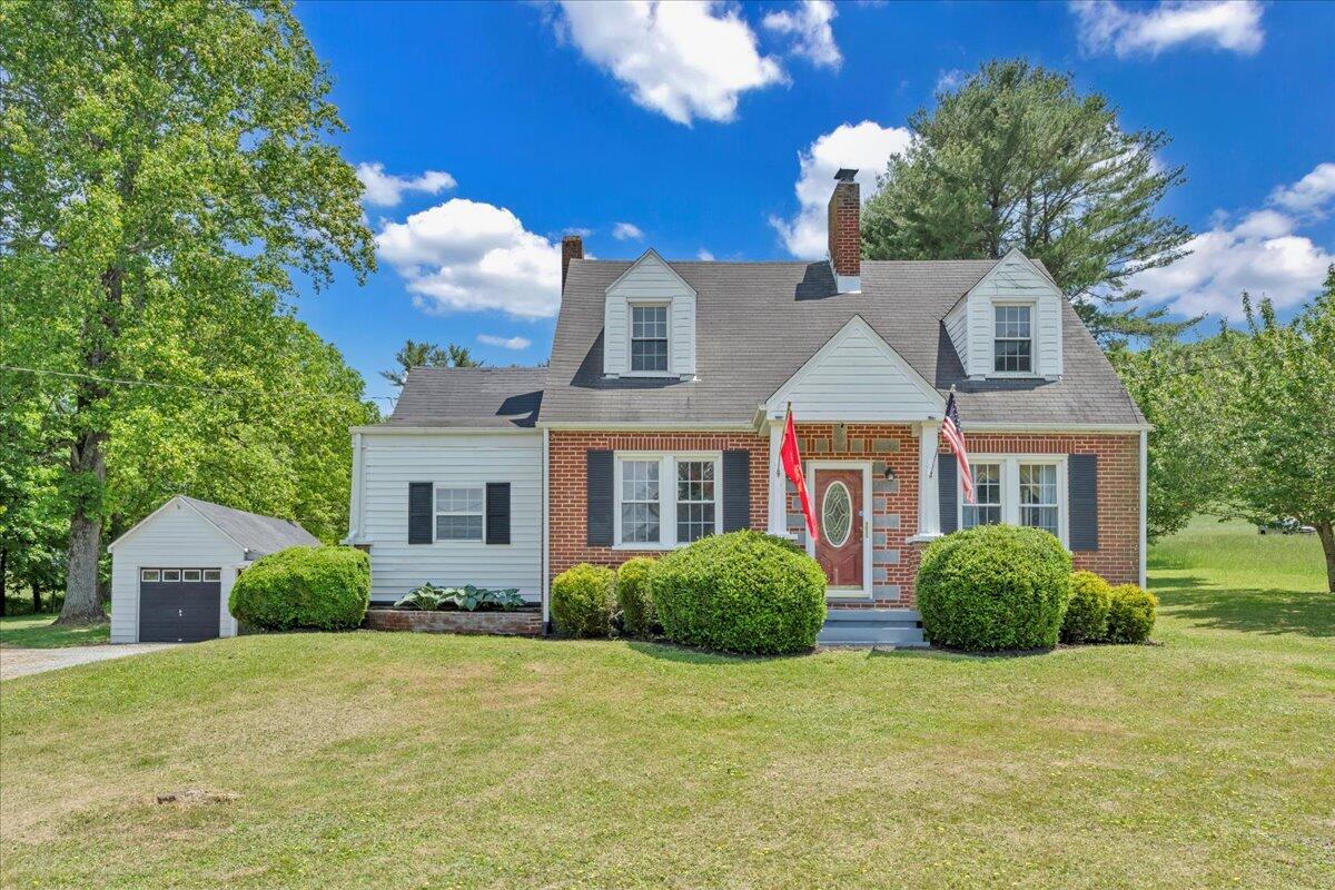 10664 Bent Mountain Rd, Bent Mountain, Virginia image 2
