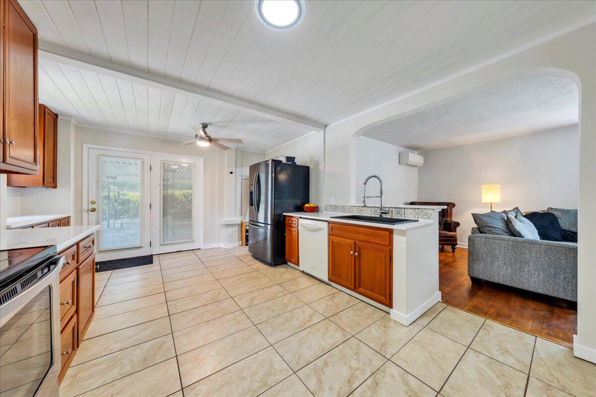 10664 Bent Mountain Rd, Bent Mountain, Virginia image 9