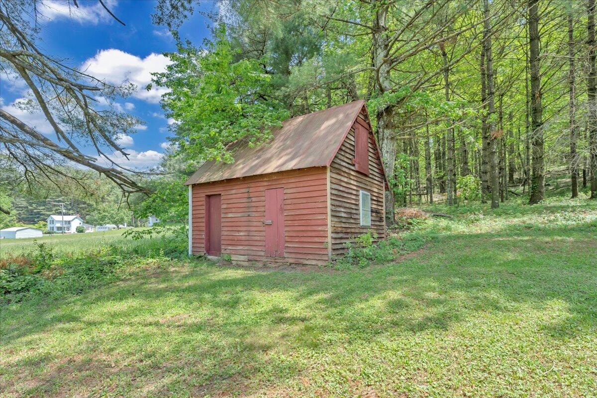 10664 Bent Mountain Rd, Bent Mountain, Virginia image 39