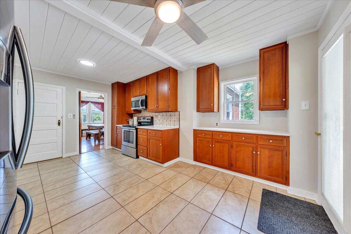 10664 Bent Mountain Rd, Bent Mountain, Virginia image 12