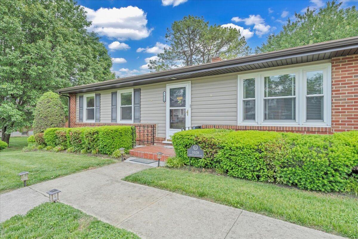 1028 Grayson Ave, Roanoke, Virginia image 2