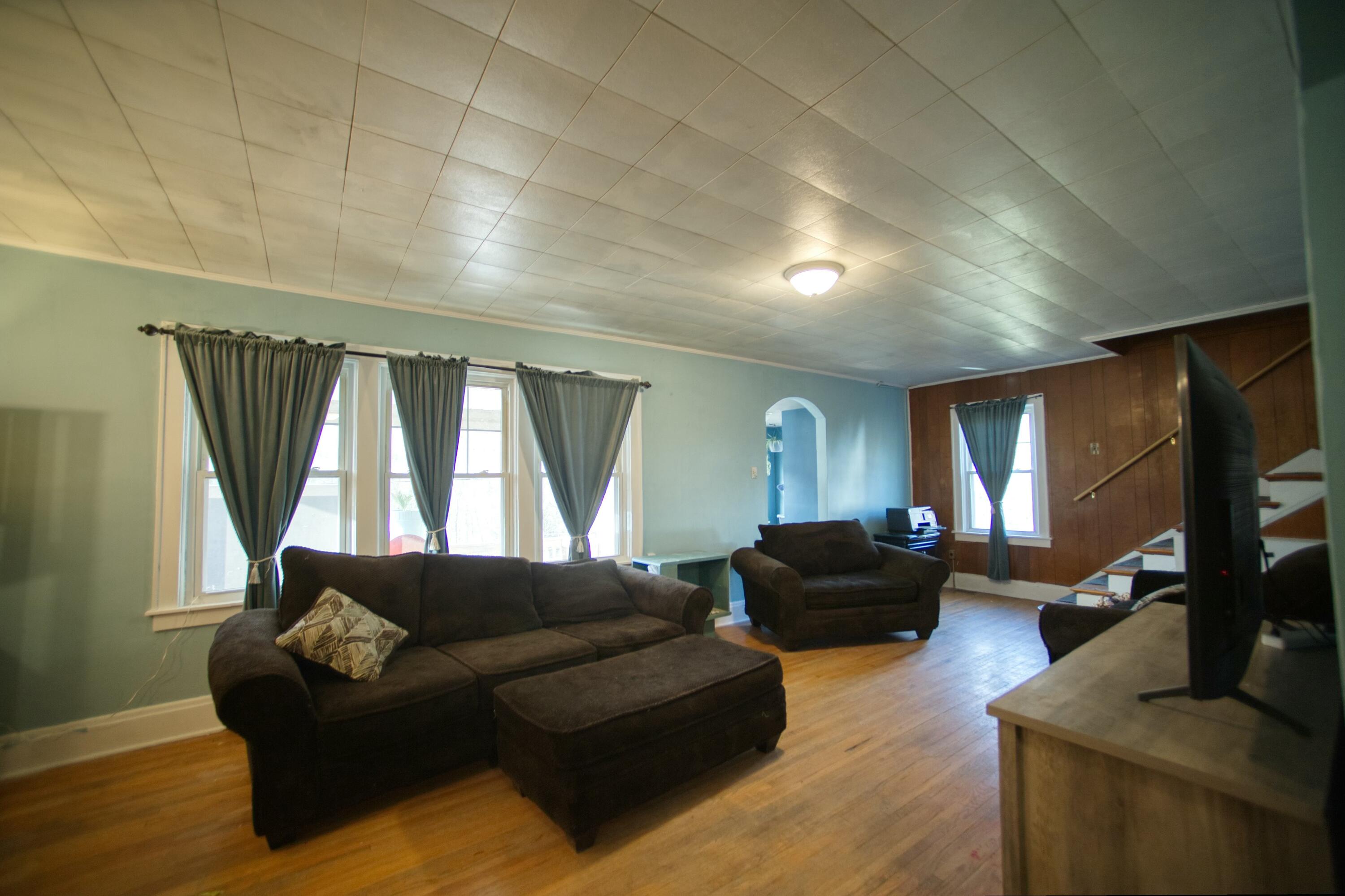 100 W Pine St, Clifton Forge, Virginia image 3