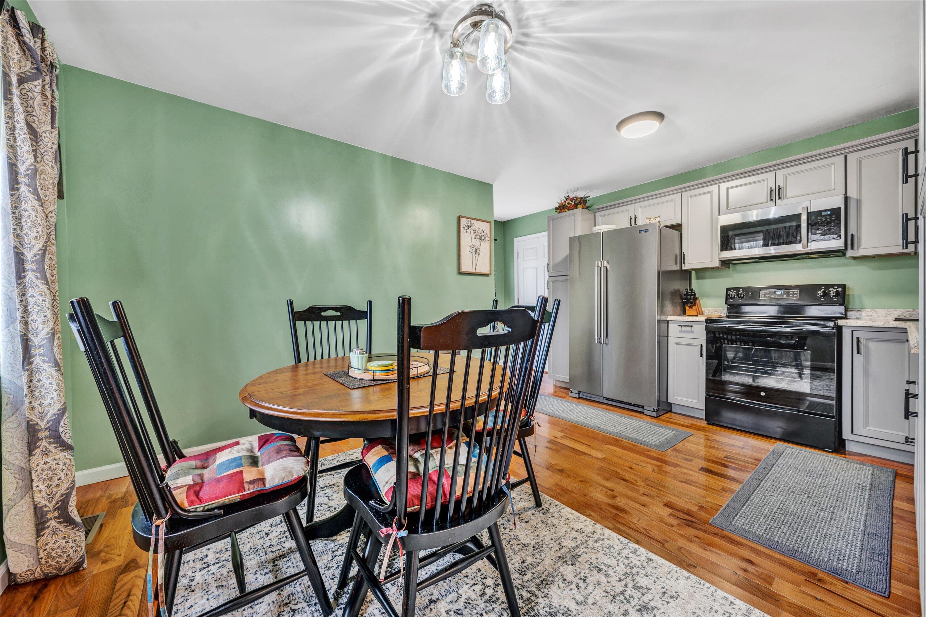 106 Whisper Knoll Dr, Moneta, Virginia image 22