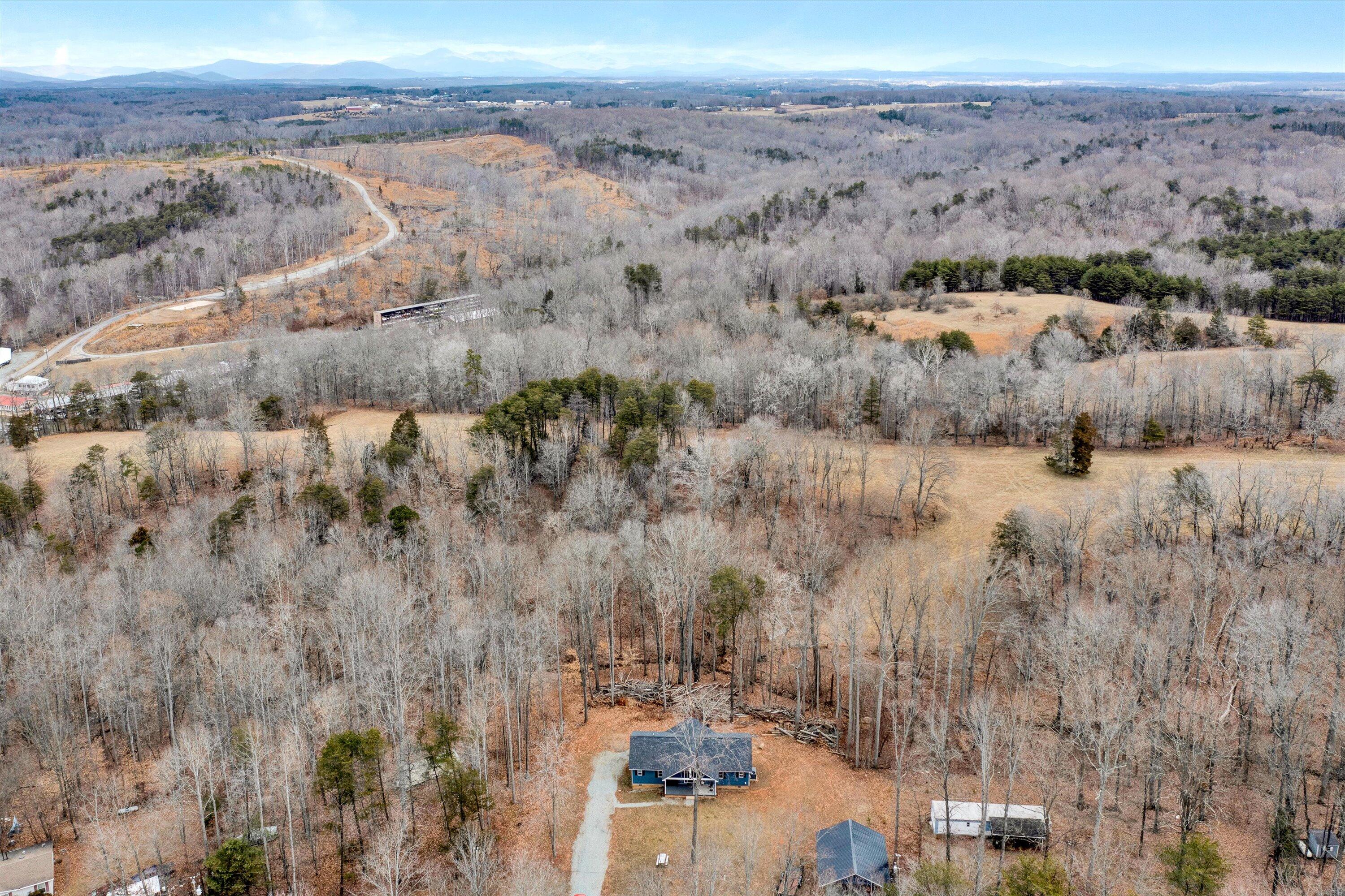 106 Whisper Knoll Dr, Moneta, Virginia image 12