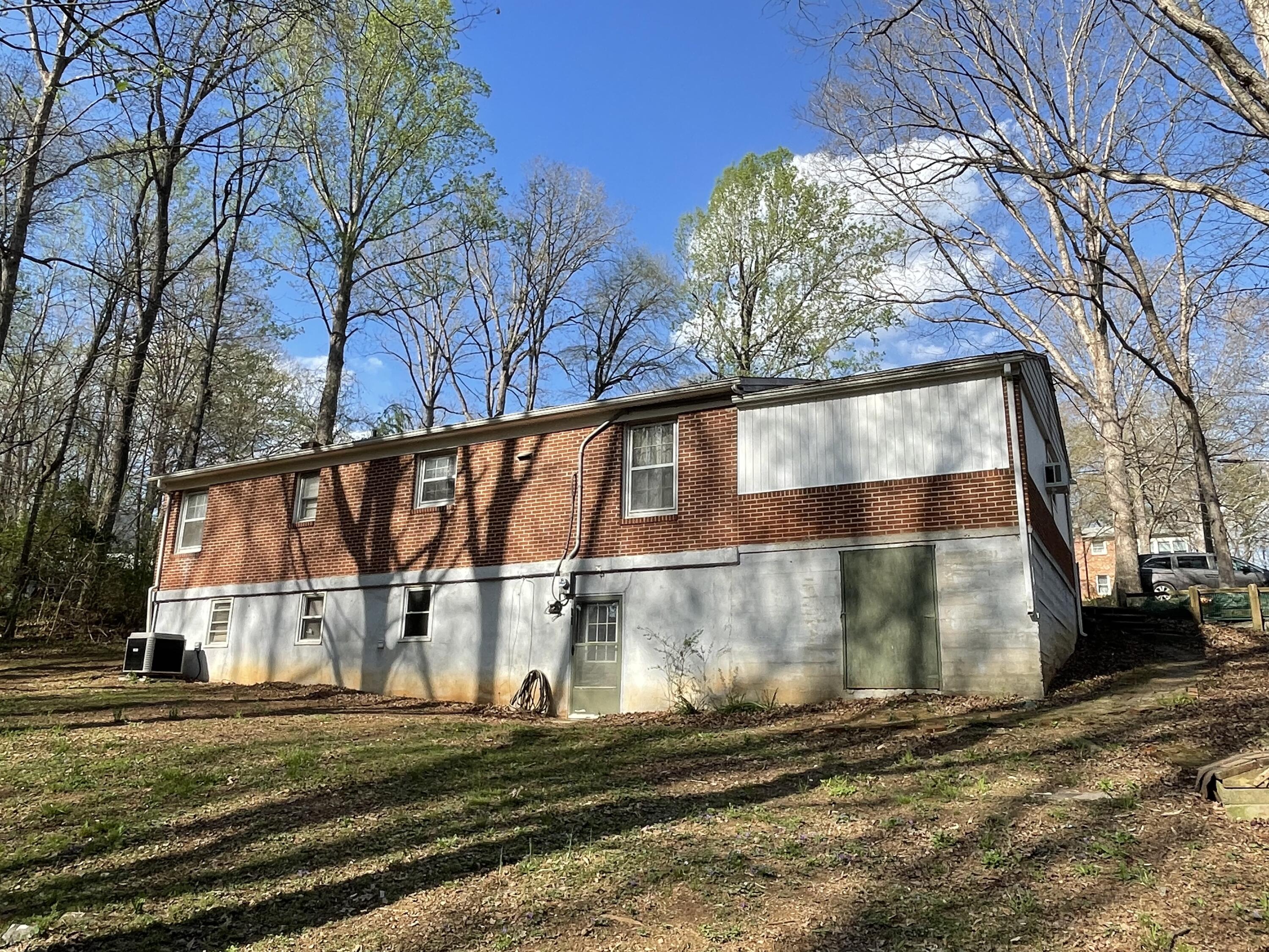 1201 Shadow Ln, Bedford, Virginia image 3