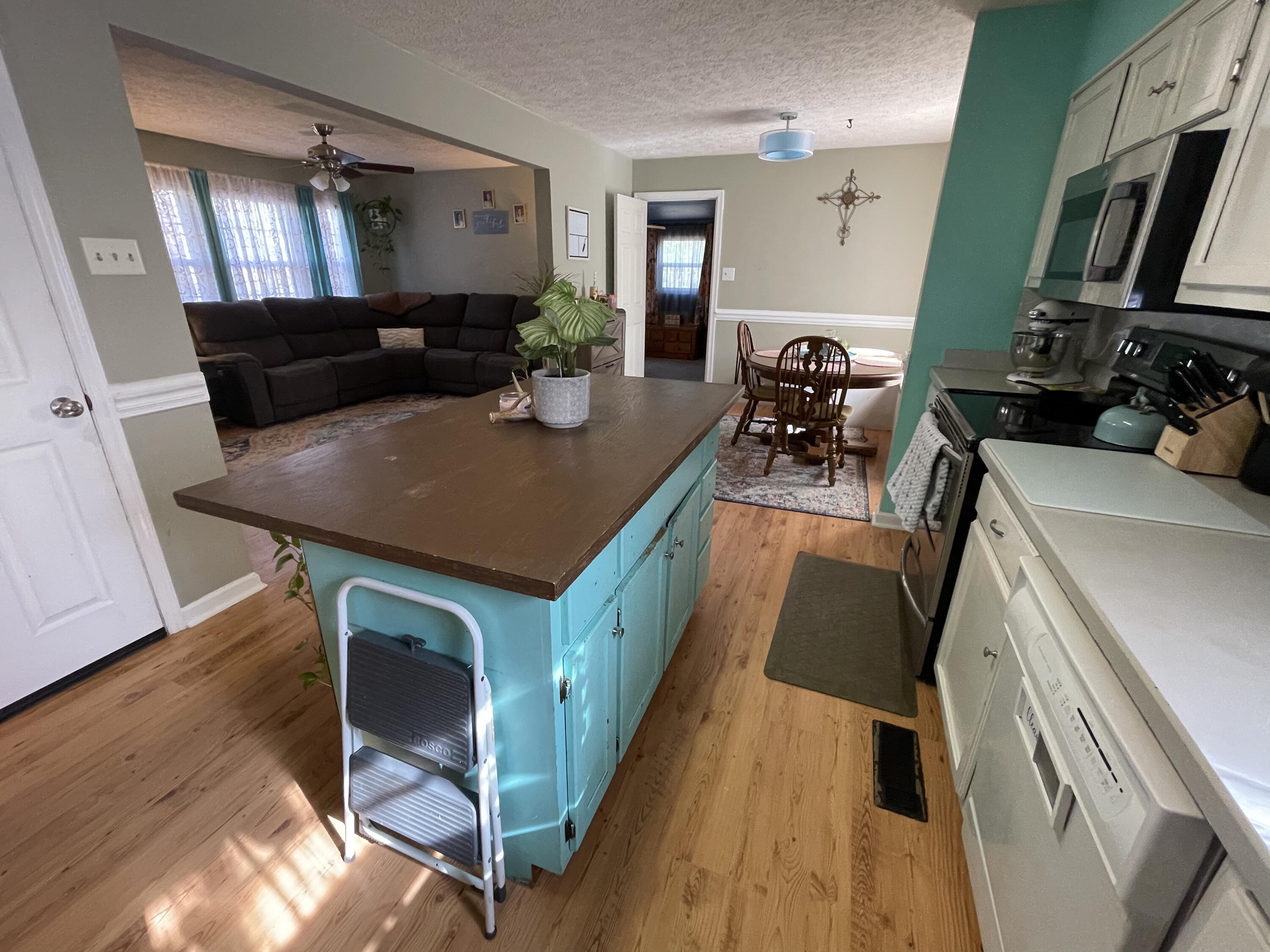 1201 Shadow Ln, Bedford, Virginia image 8