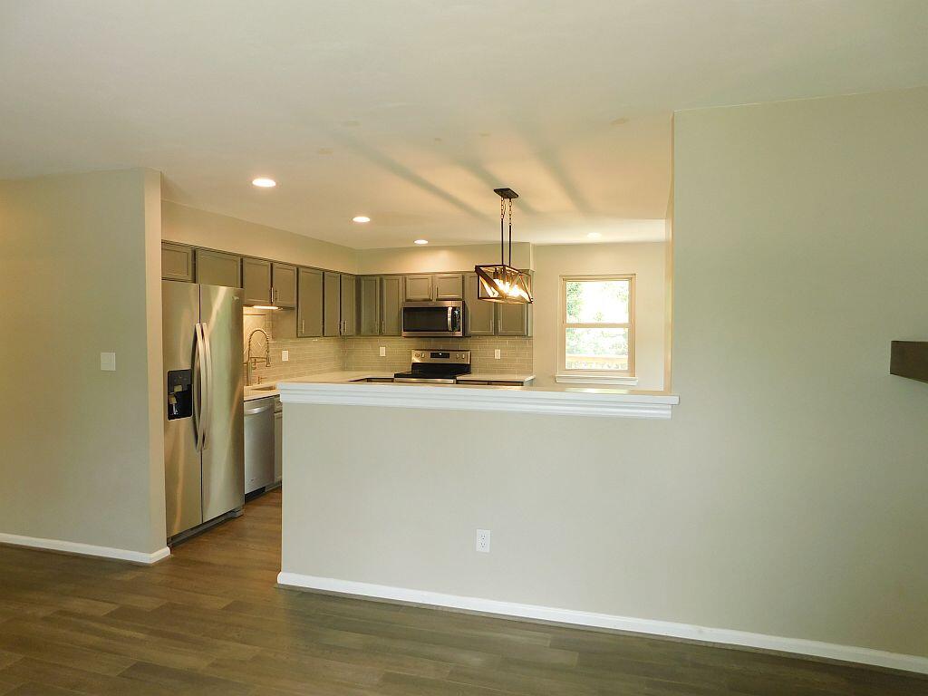 Roanoke, Virginia 24018, United States, 3 Bedrooms Bedrooms, ,2 BathroomsBathrooms,Residential,Active,156188