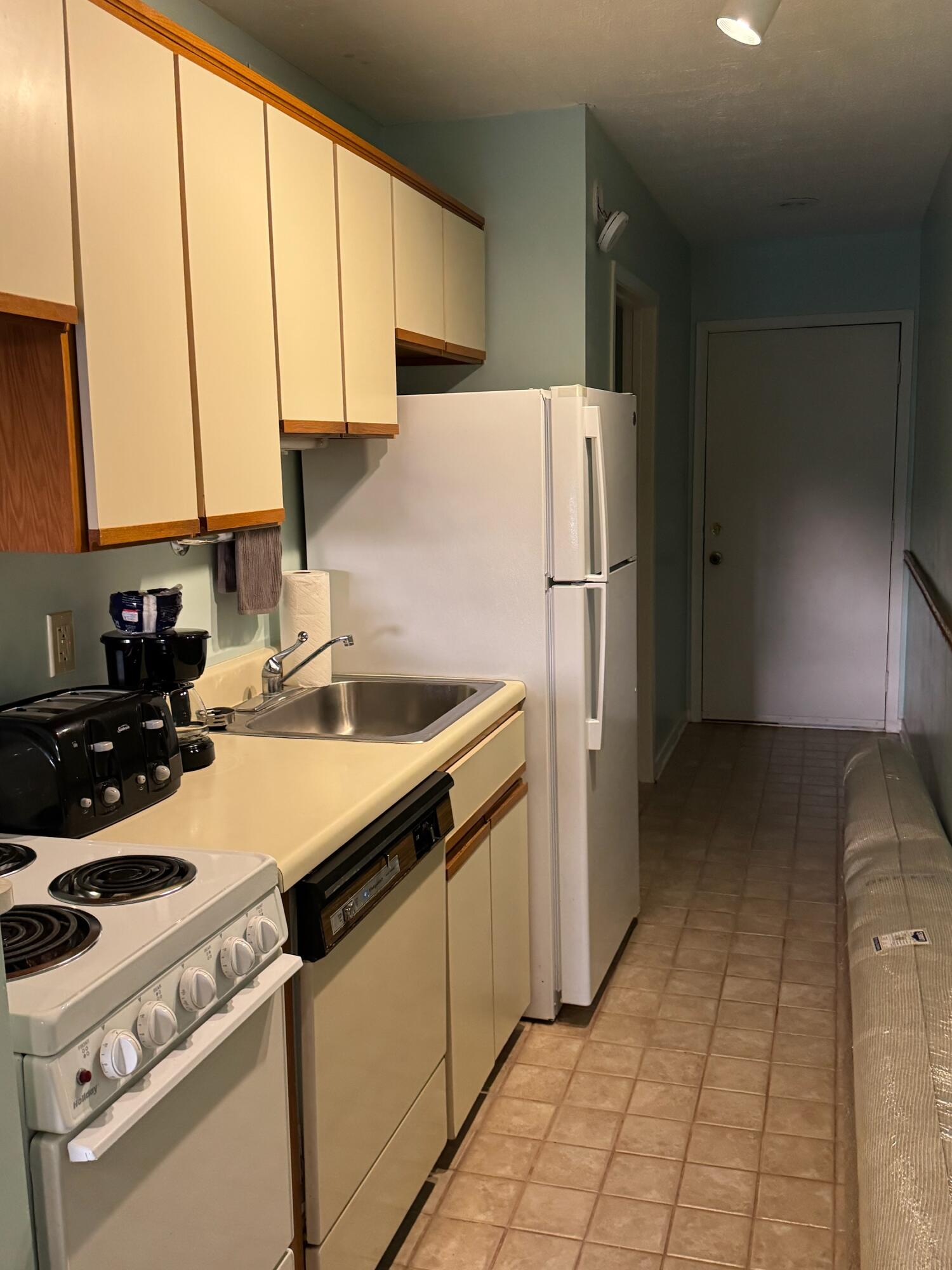 1089 Bluewater Dr #414, Moneta, Virginia image 12