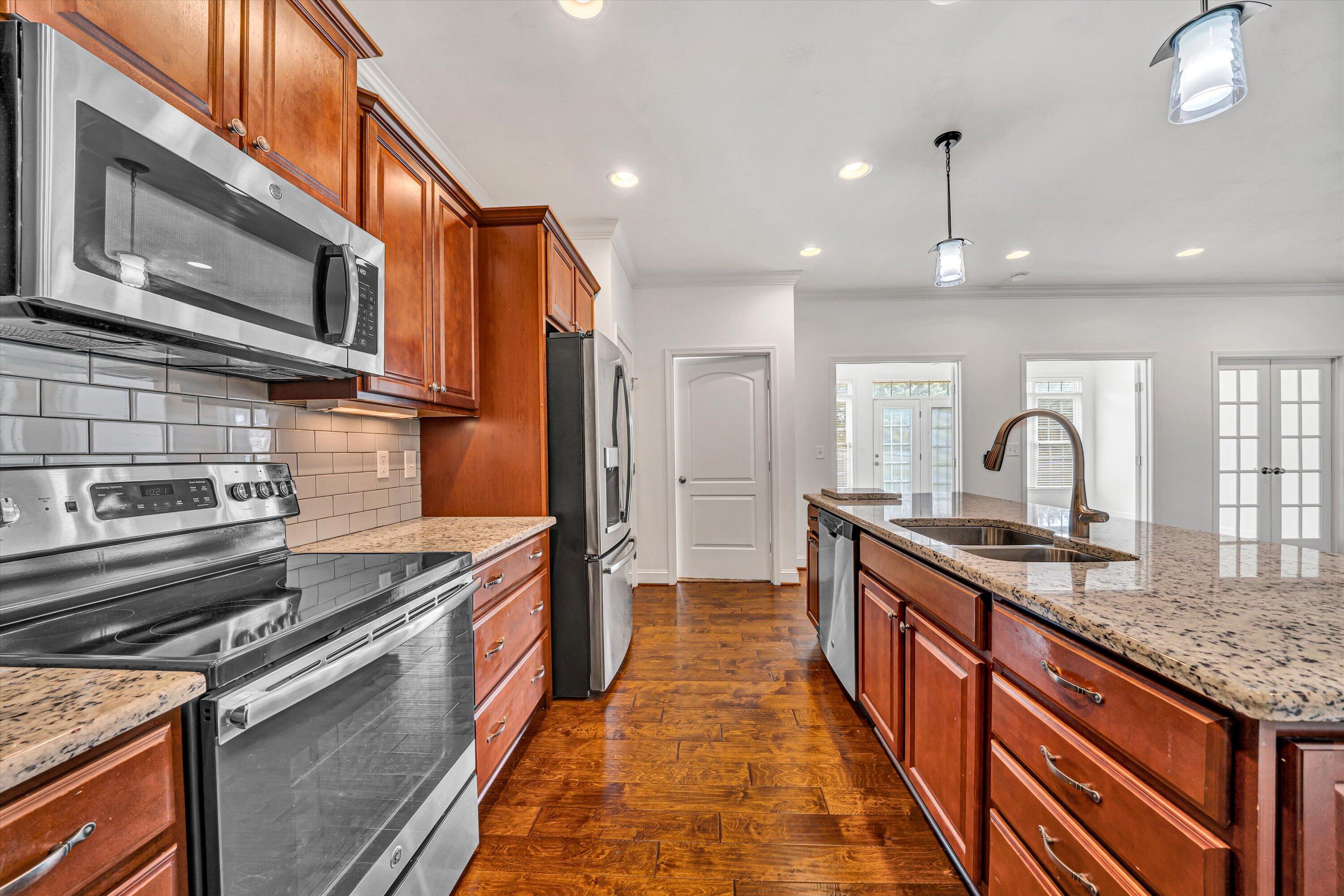480 Deer Run Cir, Salem, Virginia image 15