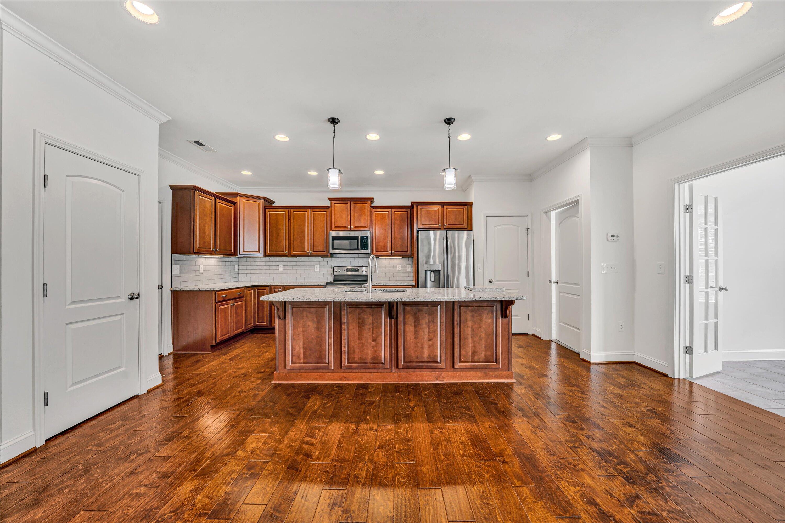480 Deer Run Cir, Salem, Virginia image 10