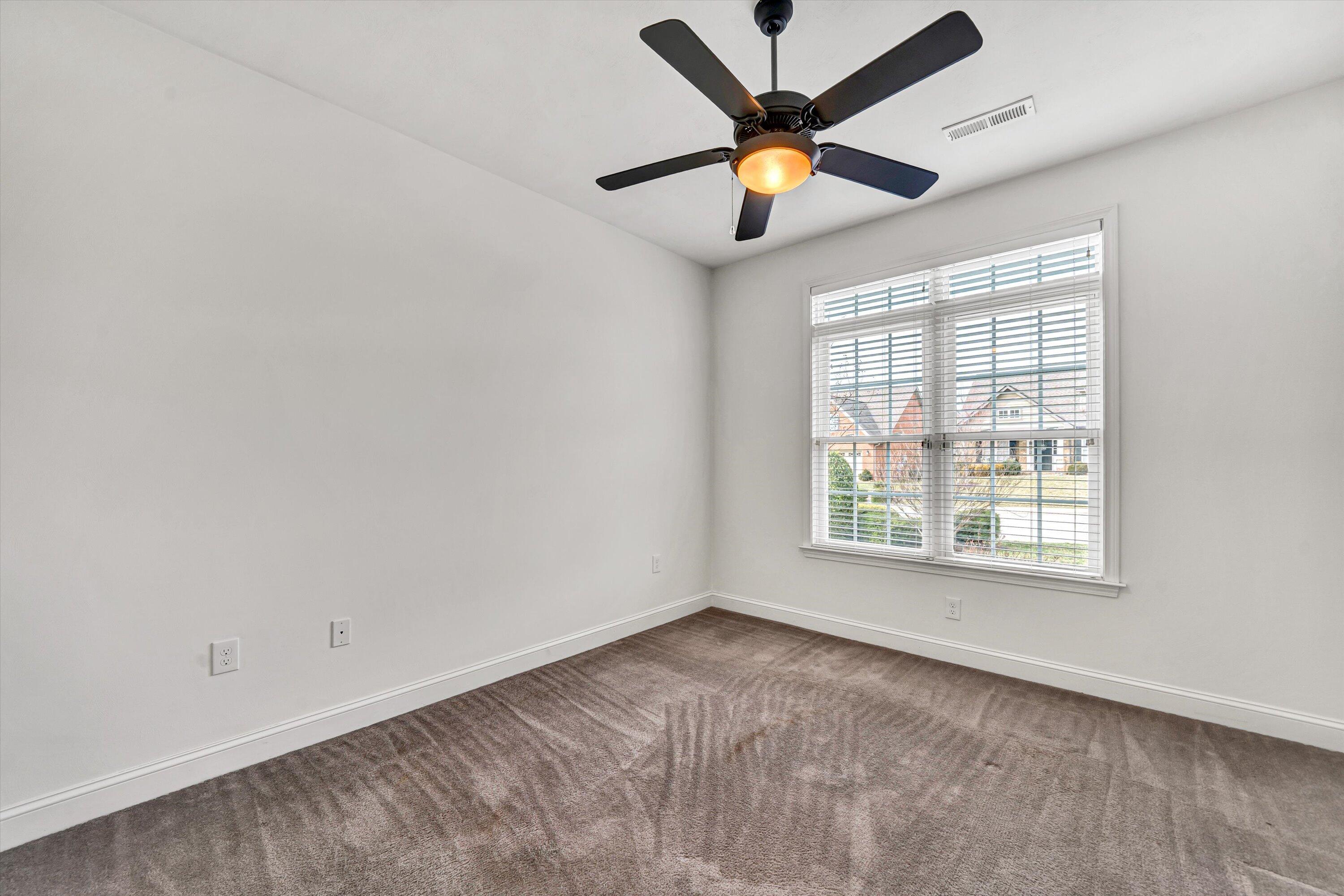 480 Deer Run Cir, Salem, Virginia image 25
